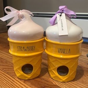 Rae Dunn Ice Cream Cone BH(s)